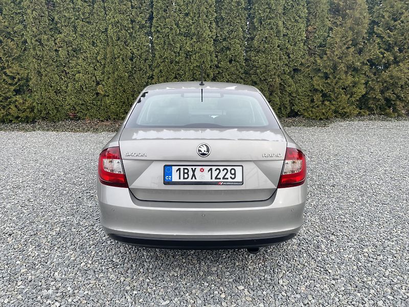 Škoda Rapid (2017) 1.0 TSI 70 KW AMBITION - fotka 8 z 17
