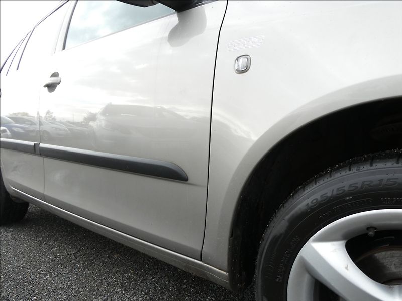 Škoda Fabia 1,2 HTP 51kW Family,po servise - fotka 12 z 42
