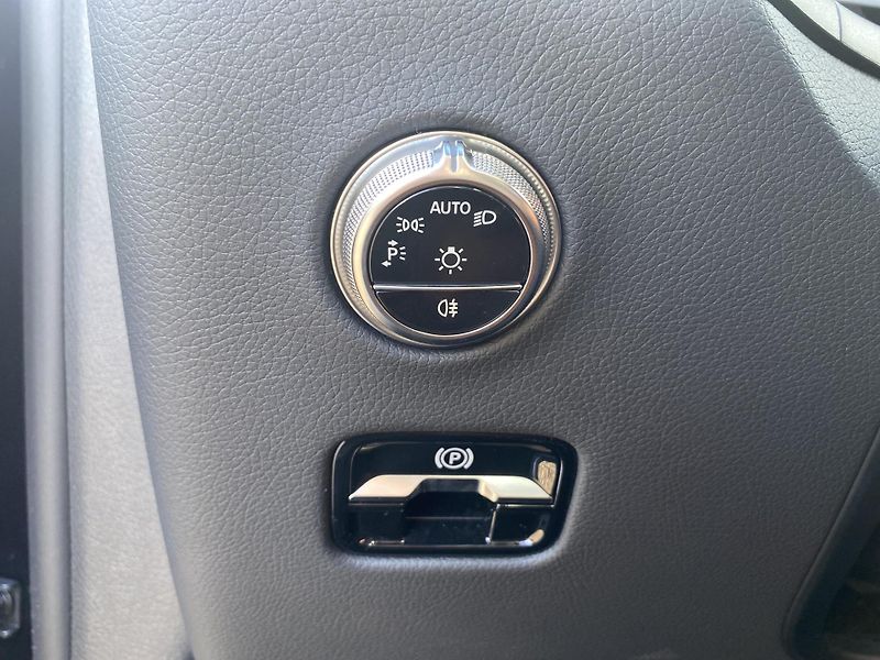 Mercedes-Benz GLC GLC 200 AMG 4MATIC - fotka 25 z 27