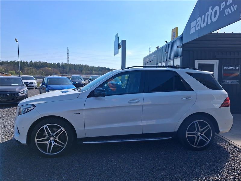 Mercedes-Benz GLE 3,0 450 AMG 4M, ČR, DPH - fotka 4 z 17