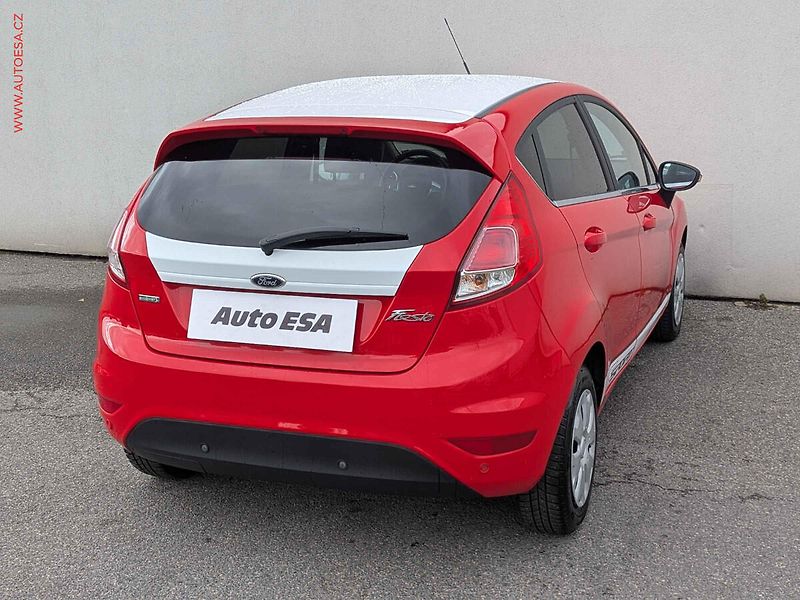 Ford Fiesta (2014) 1.0 EB, autoAC - fotka 4 z 15
