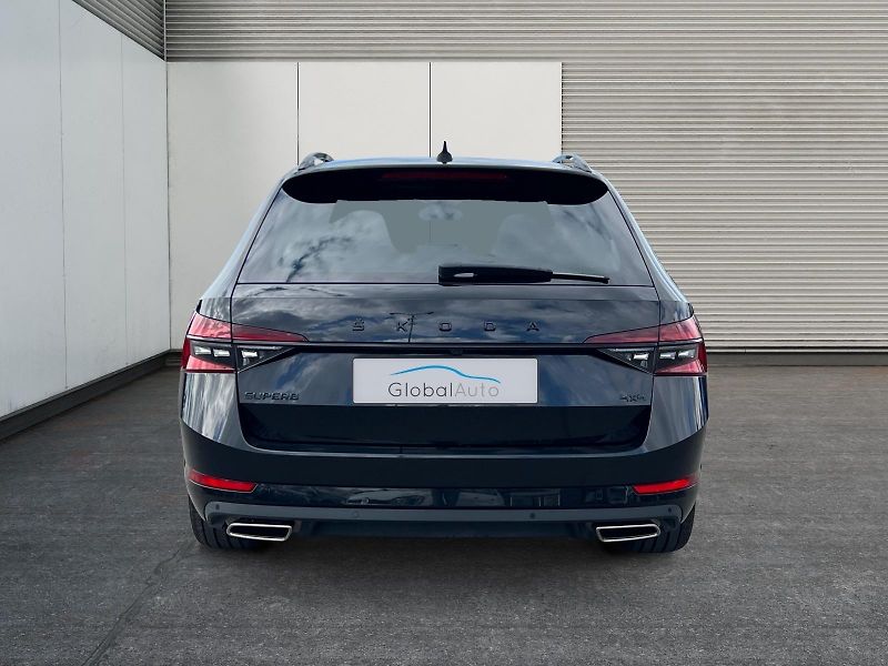 Škoda Superb (2022) SPORTLINE 2.0TSI 206kW 4x4 DPH - fotka 6 z 37