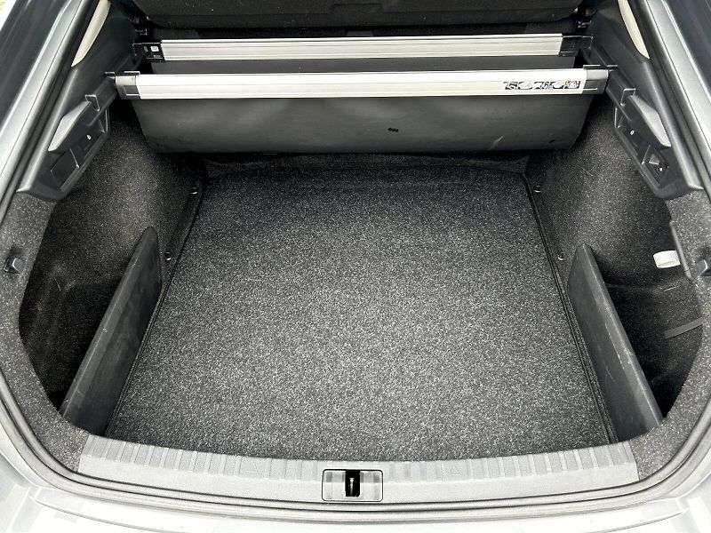 Škoda Octavia (2024) 2.0 TDI 110kW DSG Top Selectio - fotka 32 z 35
