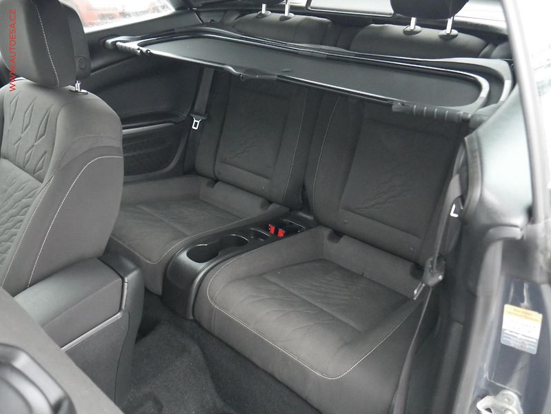 Opel Cascada (2013) 1.4i, AC, výhřev sed - fotka 10 z 21