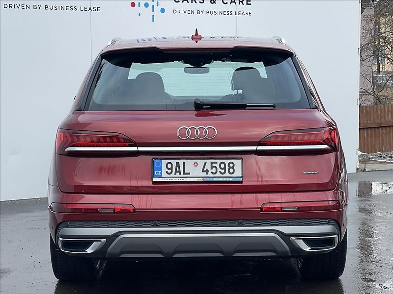 Audi Q7 3,0 TDI quatro S line TAŽNÉ - fotka 24 z 25
