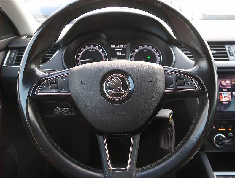 Škoda Octavia (2018) Ambition 2.0 TDI, Automat - fotka 16 z 21
