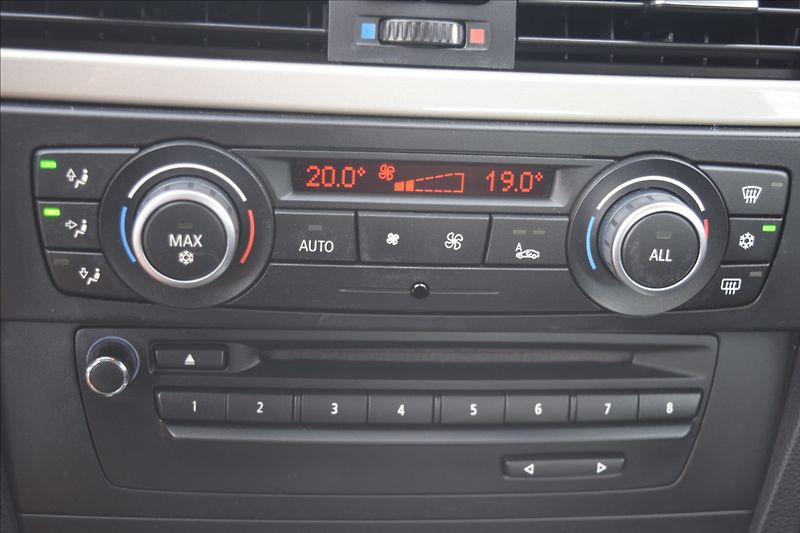 BMW Řada 3 2,0 i 105KW PO SERVISE TOP! - fotka 42 z 48