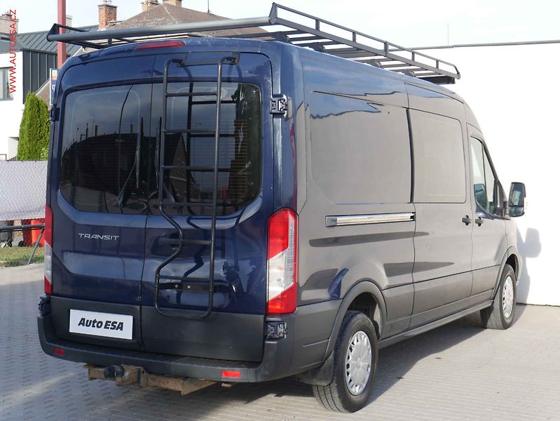 Ford Transit (2015) 2.2TDCi 4x4 L3H2 7míst, 2 - fotka 4 z 21
