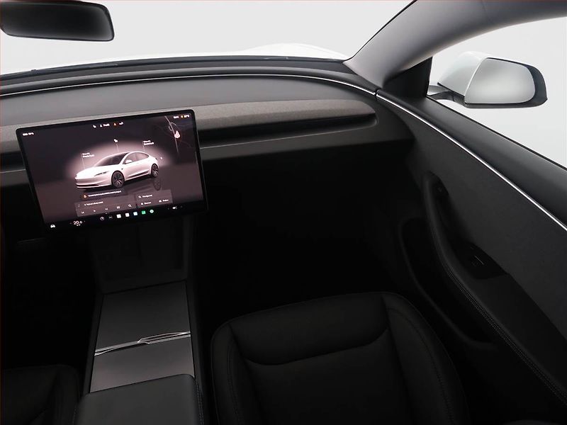 Tesla Model 3 (2024) Standard Range 60kWh, SoH 94% - fotka 8 z 19