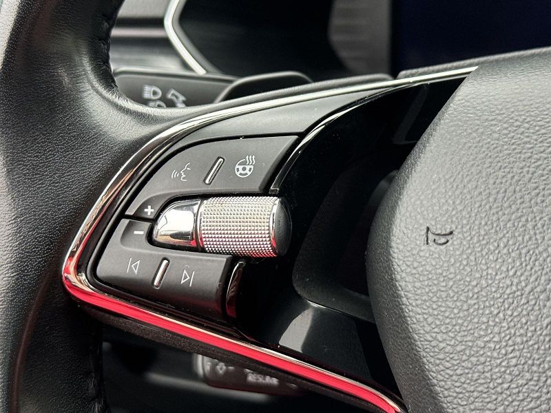 Škoda Superb (2022) Combi 2.0 TDI DSG Style - fotka 14 z 36
