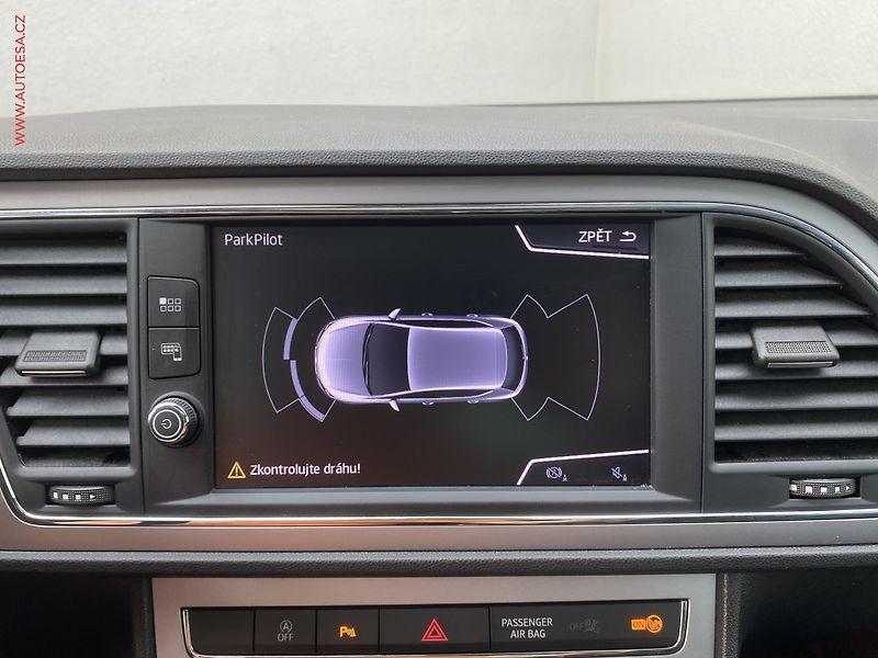 Seat Leon (2019) 1.5 TSi, Xcellence, DSG - fotka 18 z 19