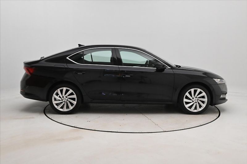 Škoda Octavia 2,0 TDI 110kW DSG Style Záruka - fotka 4 z 33