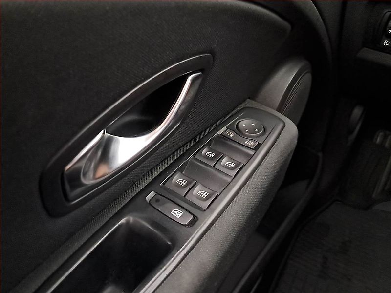 Renault Mégane (2011) 1.5 dCi, nová STK, servisované - fotka 15 z 15