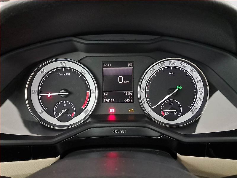 Škoda Superb (2016) 2.0 TDI 4x4, 4X4, Automat - fotka 11 z 25