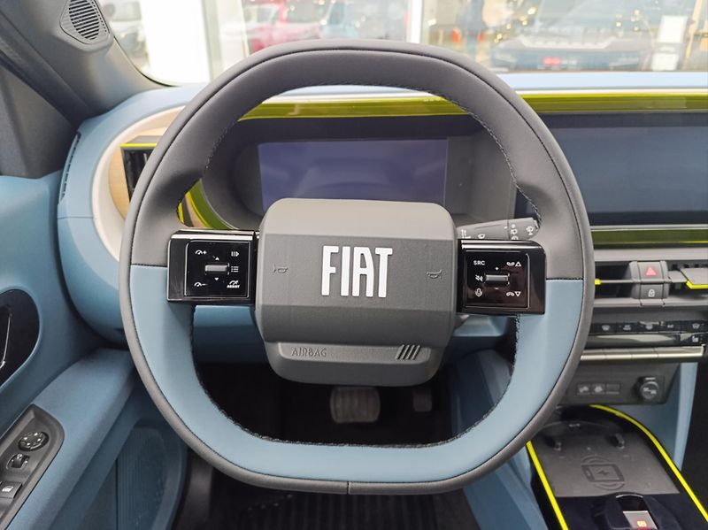 Fiat Grande Panda (2025) 113k BEV 44kWh La Prima - fotka 13 z 24