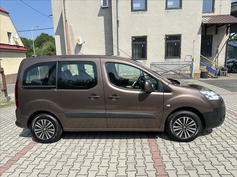 Peugeot Partner Tepee 1,6 TAŽNÉ - fotka 2 z 21