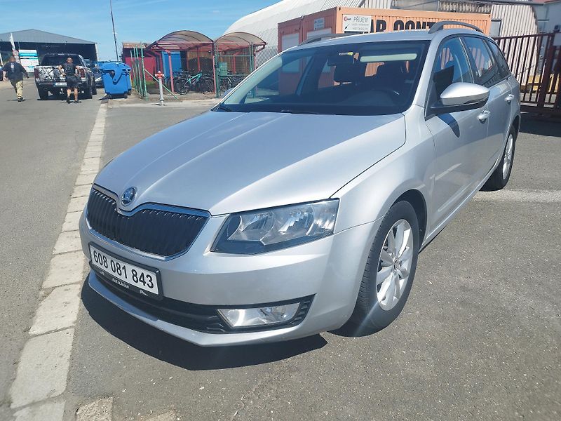 Škoda Octavia III.1.6TDI,volat-608 081 843 - fotka 7 z 16
