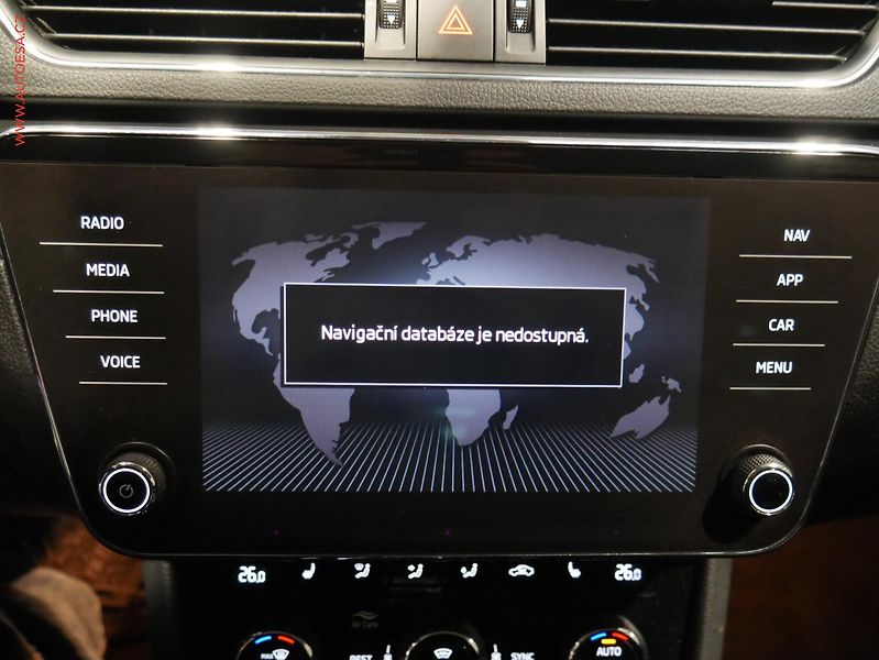 Škoda Superb (2018) 2.0TDi 4x4, ČR, DSG, bixen - fotka 16 z 23