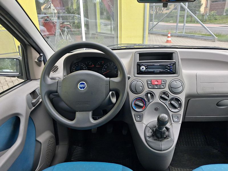 Fiat Panda (2003) 1,2i 44kw SERVISKA NOVÁ STK - fotka 19 z 29