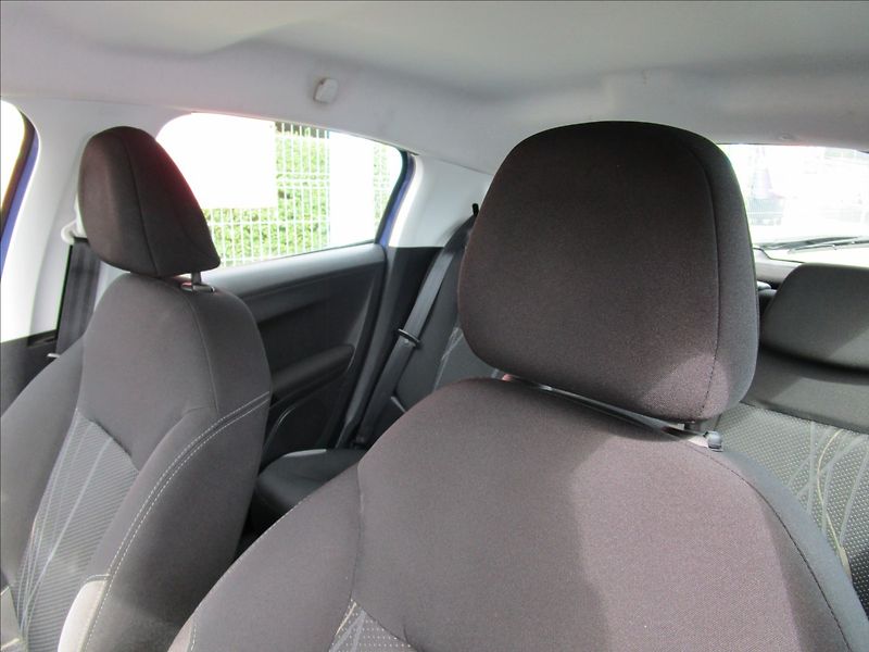 Peugeot 208 1.4HDi  Klima, 2. maj. - fotka 13 z 36