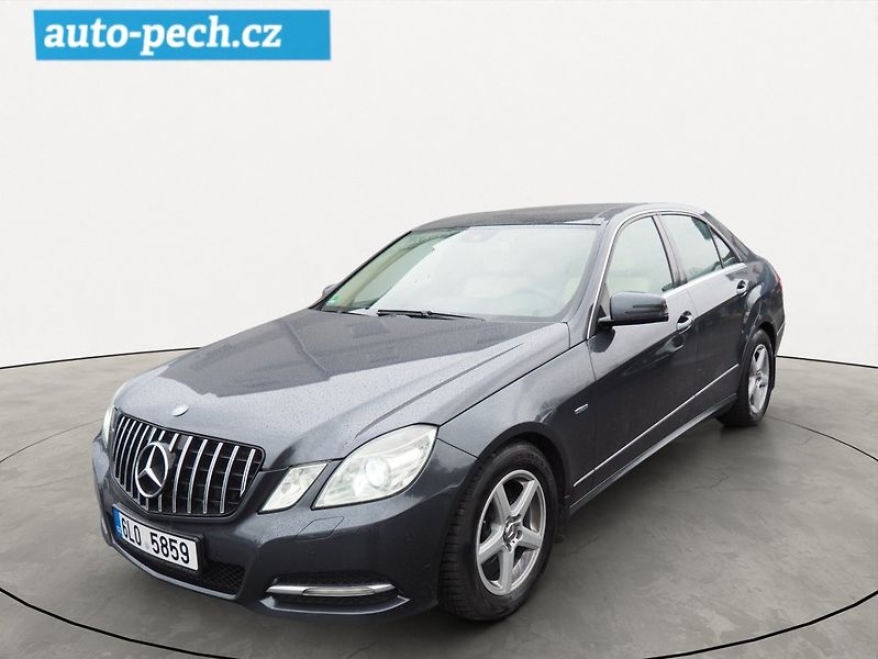 Mercedes-Benz Třídy E (2011) 200 CGI, 135 kW, Avantgarde - fotka 1 z 33