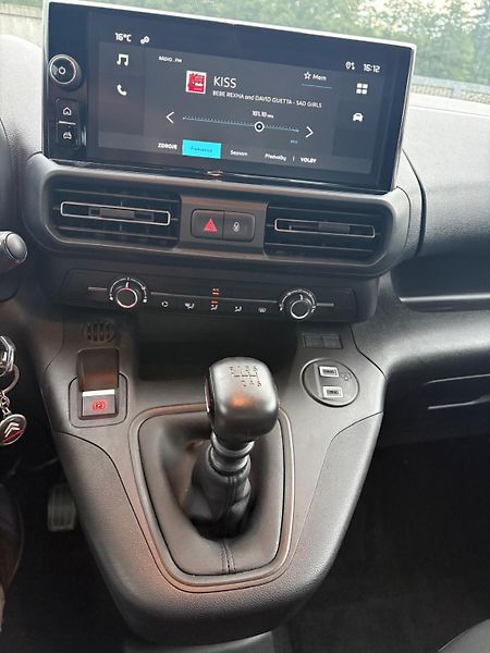 Citroën Berlingo (2024) 1.2 Plus  - fotka 6 z 14