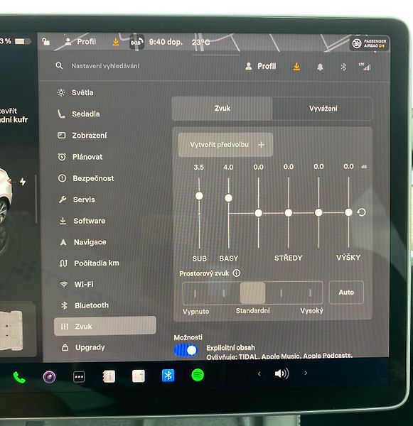 Tesla Model Y (2023) Long Range 378 kW  2023 - fotka 18 z 19