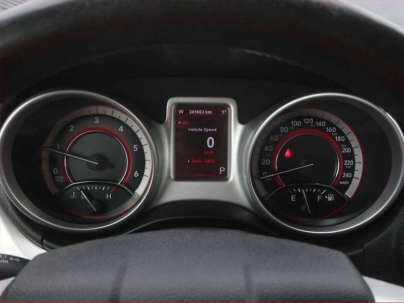 Fiat Freemont (2012) 2.0 MultiJet, 4X4, Automat - fotka 11 z 19