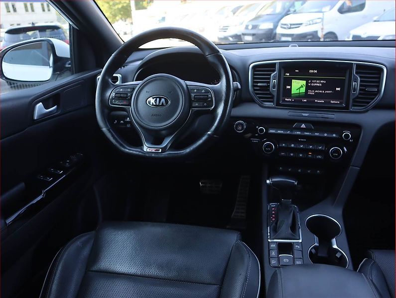 Kia Sportage (2016) 2.0 CRDi, 4X4, Automat, Kůže - fotka 7 z 25