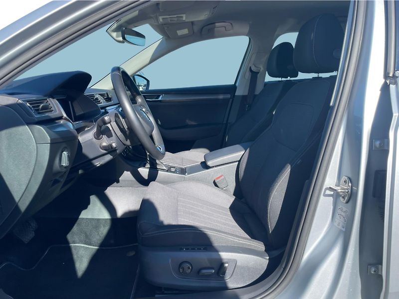 Škoda Superb 2.0 TDi DSG 7st. STYLE - fotka 11 z 26