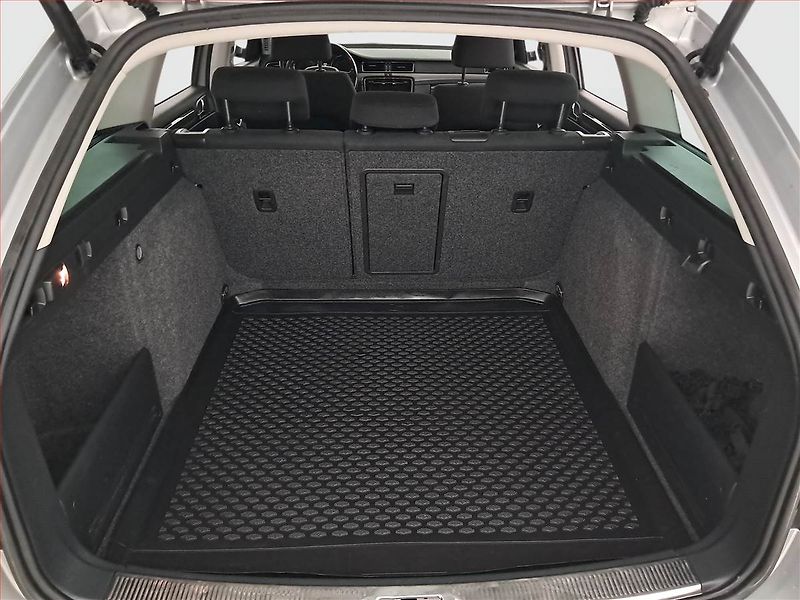 Škoda Superb (2013) 2.0 TDI, Xenony, Tempomat - fotka 13 z 20