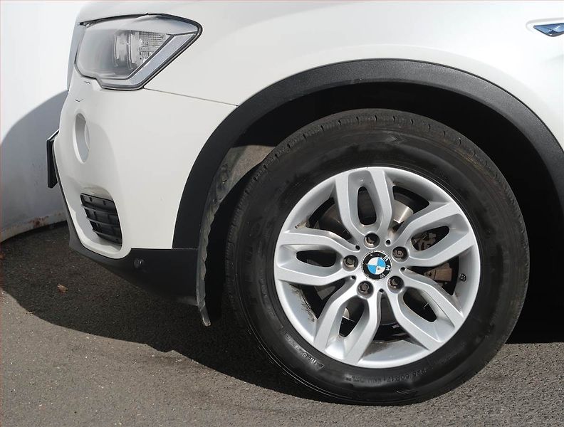 BMW X3 (2015) xDrive20d, 4X4, Automat - fotka 15 z 22