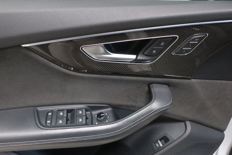 Audi SQ8 (2021) 4,0TDI V8 320 kW quattro - fotka 10 z 50