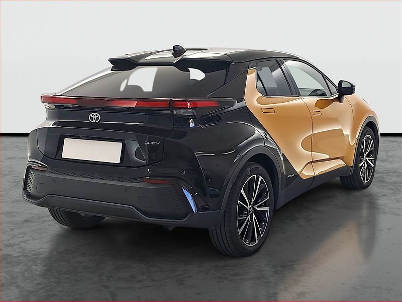 Toyota C-HR (2024) 2.0 Hybrid - fotka 5 z 19