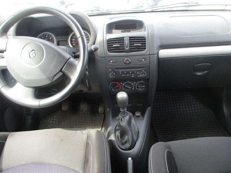 Renault Clio (2009) 1,2 - fotka 7 z 9