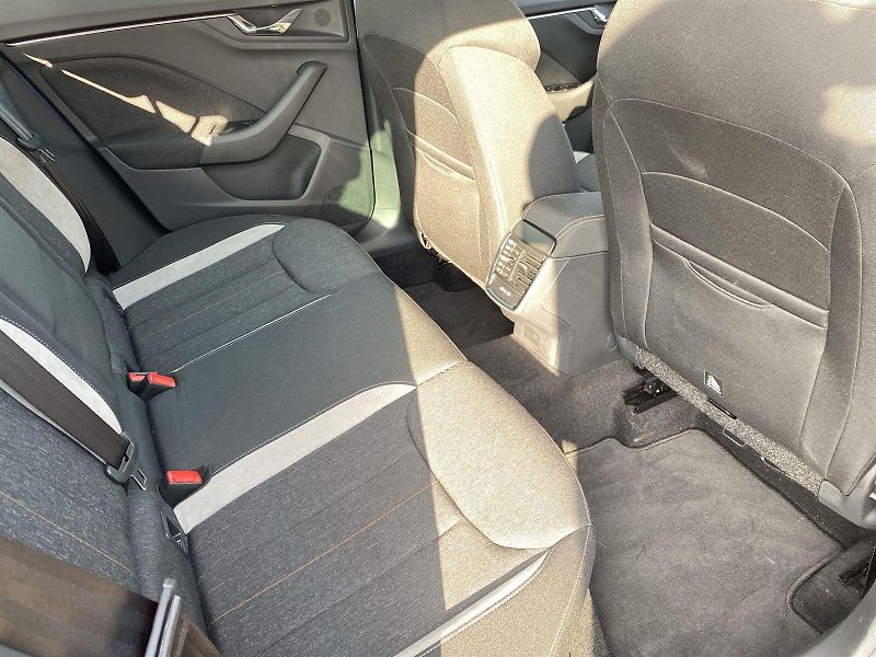 Škoda Kamiq (2024) 1.0 TSI Top Selection - fotka 9 z 34