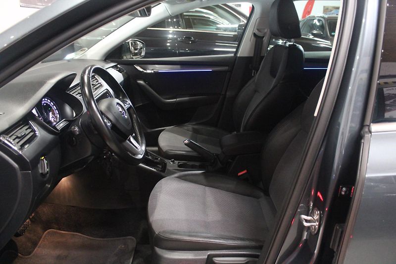 Škoda Octavia (2017) 1.4 TSI 110kW Tažné LED 2018 - fotka 7 z 22