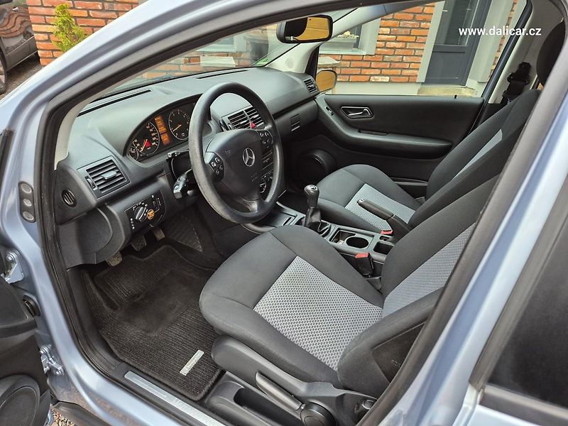 Mercedes-Benz Třídy A (2007) A170 85 KW Klima - fotka 30 z 48