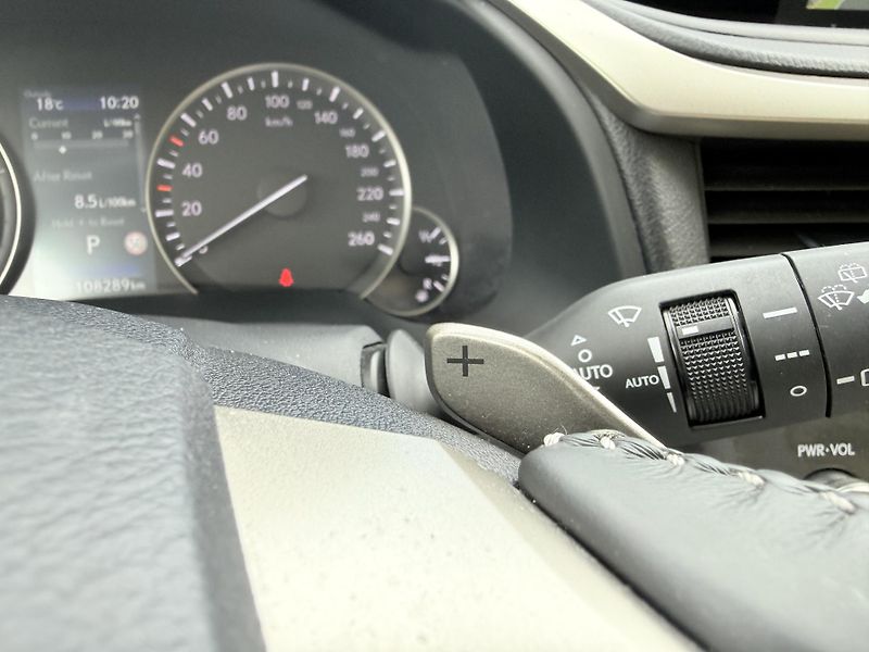 Lexus RX 450h CZ 1.majitel DPH  - fotka 28 z 44