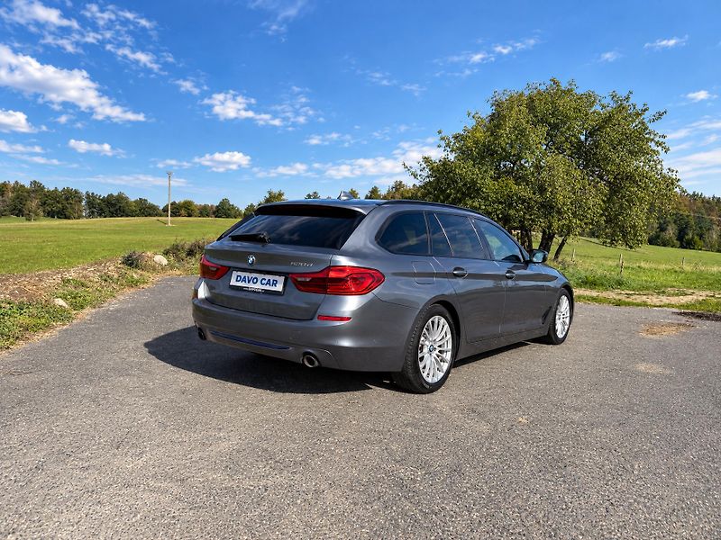BMW Řada 5 3,0 3.0 530d Park. Kamera DPH - fotka 7 z 29