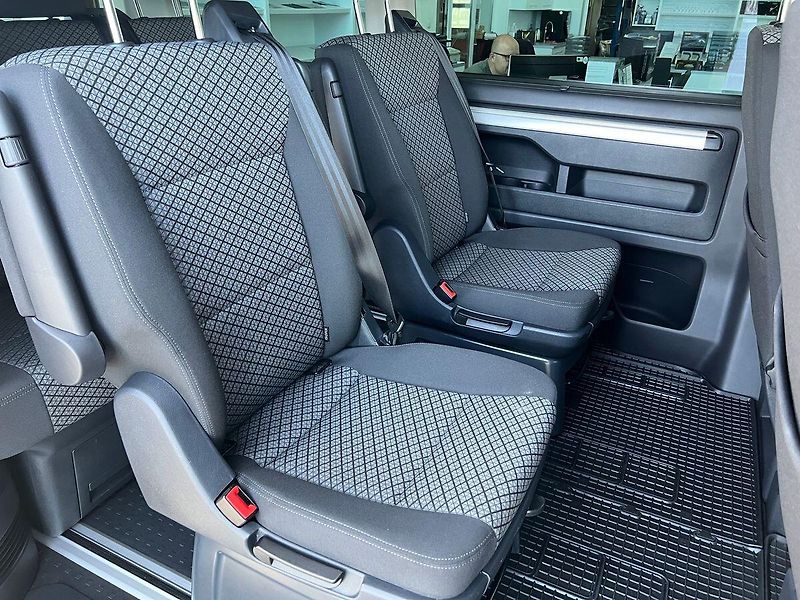 Volkswagen Multivan Trendline 2,0TDI 110kW DSG Taž - fotka 14 z 17