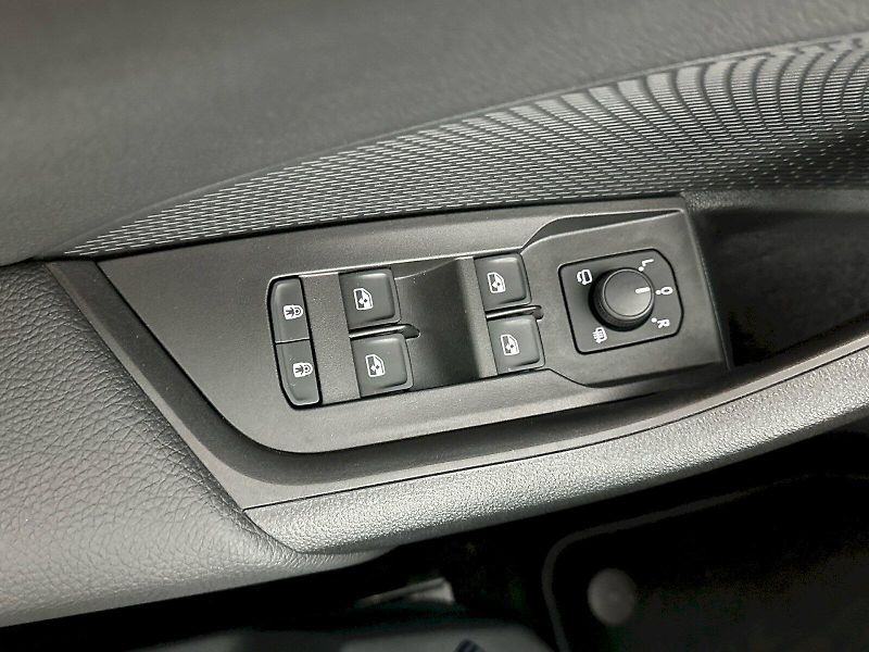Škoda Octavia (2025) DSG 2.0TDI 110kW SportLine - fotka 25 z 30