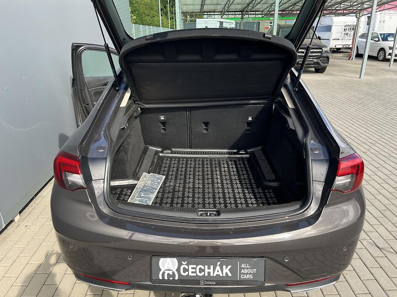 Opel Insignia (2021) 2.0CDTi 128kW GRAND SPORT aut. - fotka 27 z 33