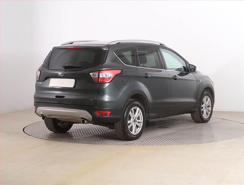 Ford Kuga (2016) 2.0 TDCi, 4X4, Navi, Tempomat - fotka 5 z 19