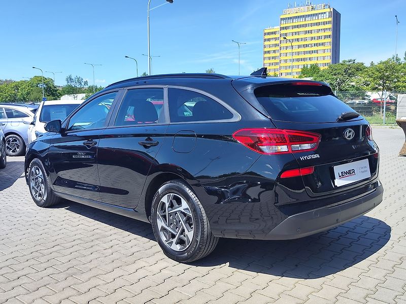 Hyundai i30 1.0 T-GDi/74kW Smart Climate - fotka 7 z 31
