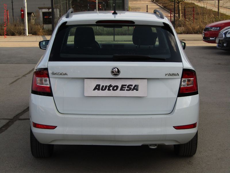 Škoda Fabia (2019) 1.0 TSi, ČR, Ambition, STK2 - fotka 5 z 15