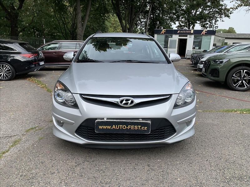 Hyundai i30 1,6 CRDI ČR - fotka 2 z 17