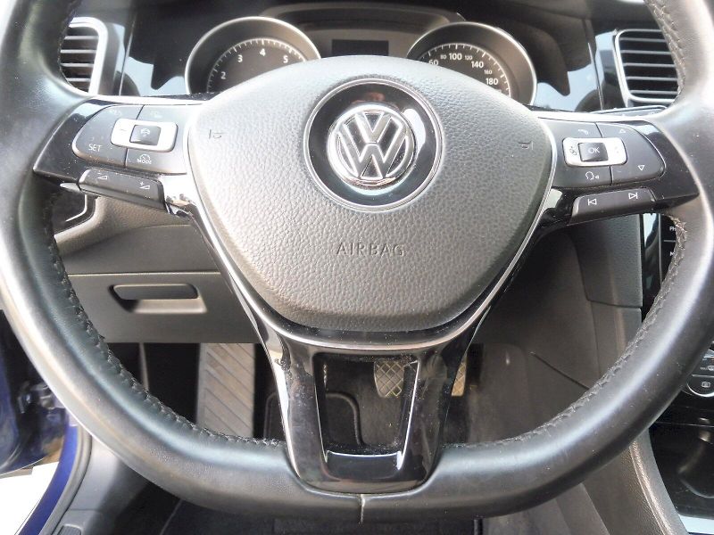 Volkswagen Golf (2018) Highline 1,4 TSI CNG 81kW - fotka 10 z 23
