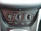 Ford C-MAX (2012) 1.6i, AC, tažné - náhled 17