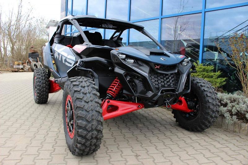 Can-Am Maverick R (2025) XRS DCT SAS MY 2025 SKLADEM - fotka 1 z 9